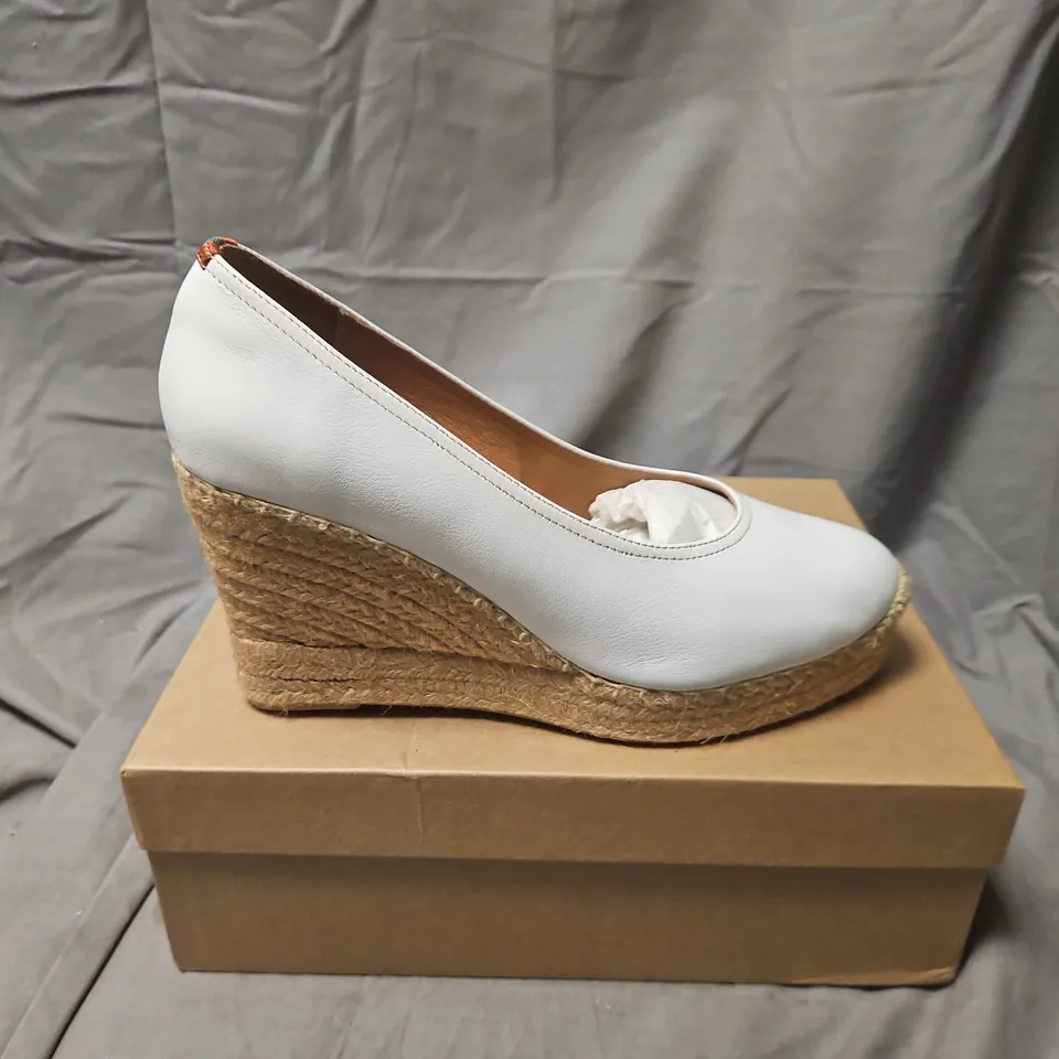 BOXED PENELOPE CHILVERS LEATHER ESPADRILLE WEDGE, WHITE – UK 8 (EU 41)