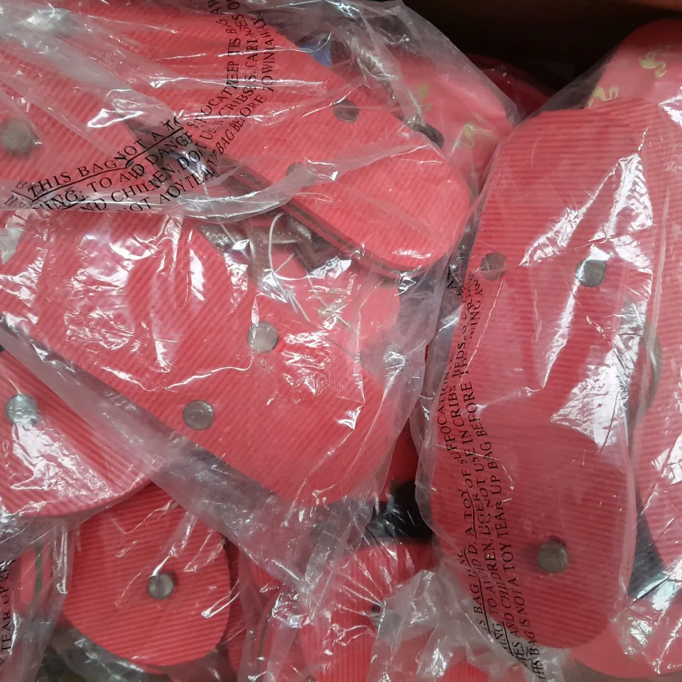 BOX OF APPROXIMATELY 20 PAIRS OF DESIGNER FLIP FLOPS IN PINK - VARIOUS SIZES
