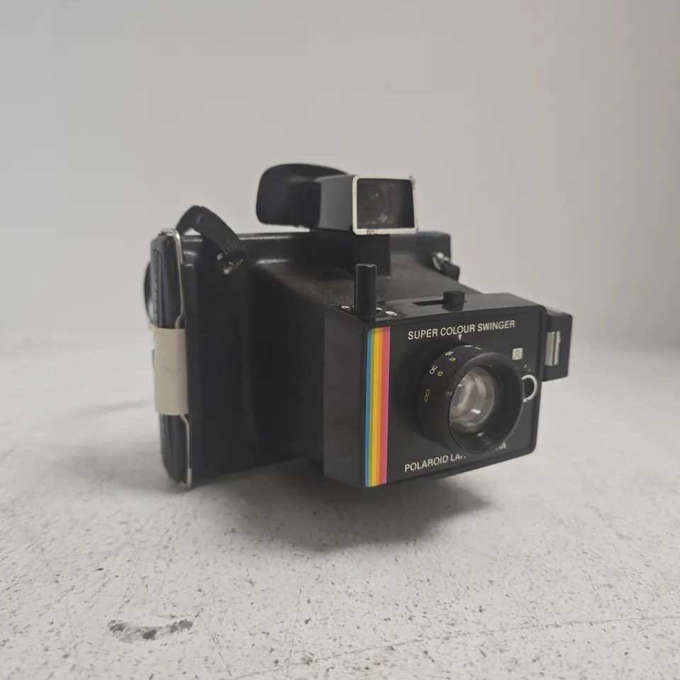 POLAROID SUPER COLOUR SWINGER INSTANT LAND CAMERA