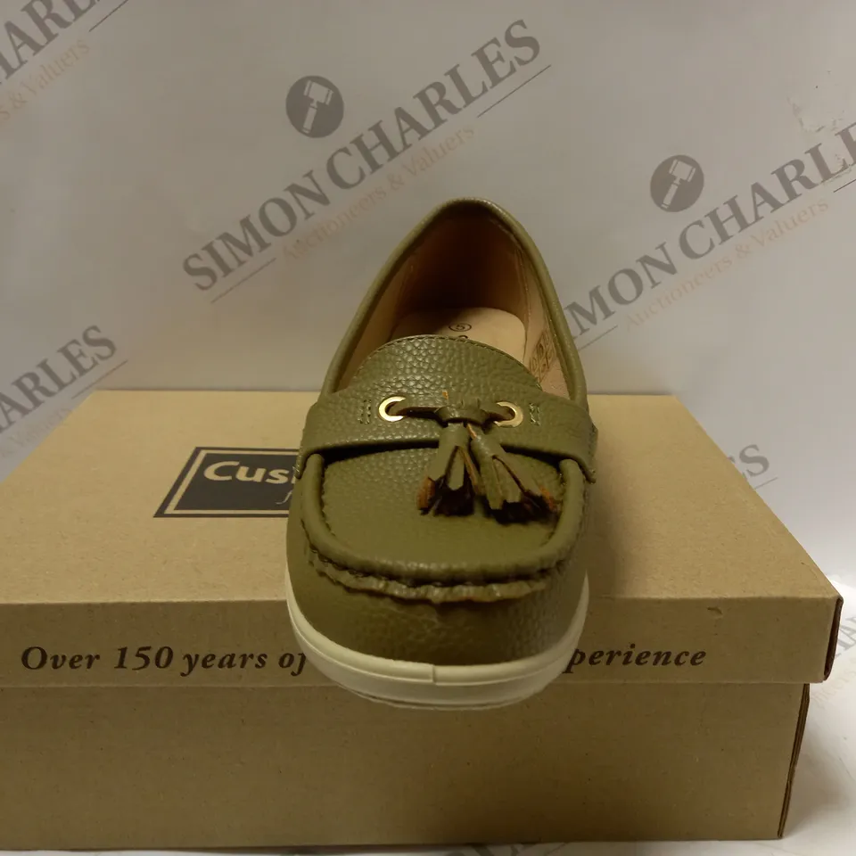 BOXED PAIR OF CUSHION WALK TASSLE LOAFERS, KHAKI - SIZE 5