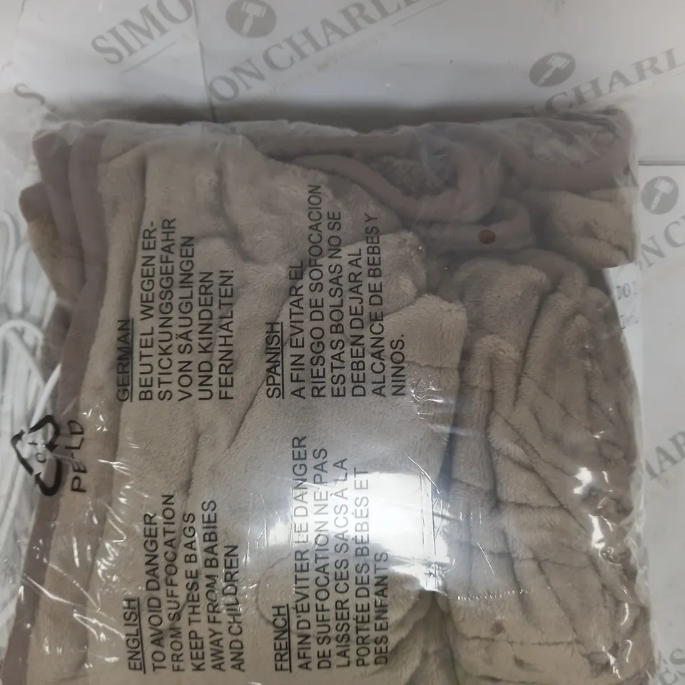 BOXED COZEE HOME VELVETSOFT HEATED THROW IN DARK TAUPE