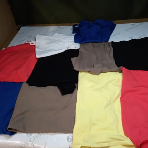 BAG OF APPROX 10 ASSORTED CLOTHING ITEMS TO INCLUDE - MAISON DE NIMES - EMELIA