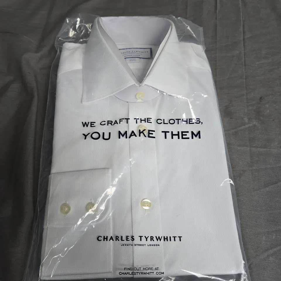 SEALED CHARLES TYRWHITT WHITE SHIRT - SLIM FIT - 33IN-84CM