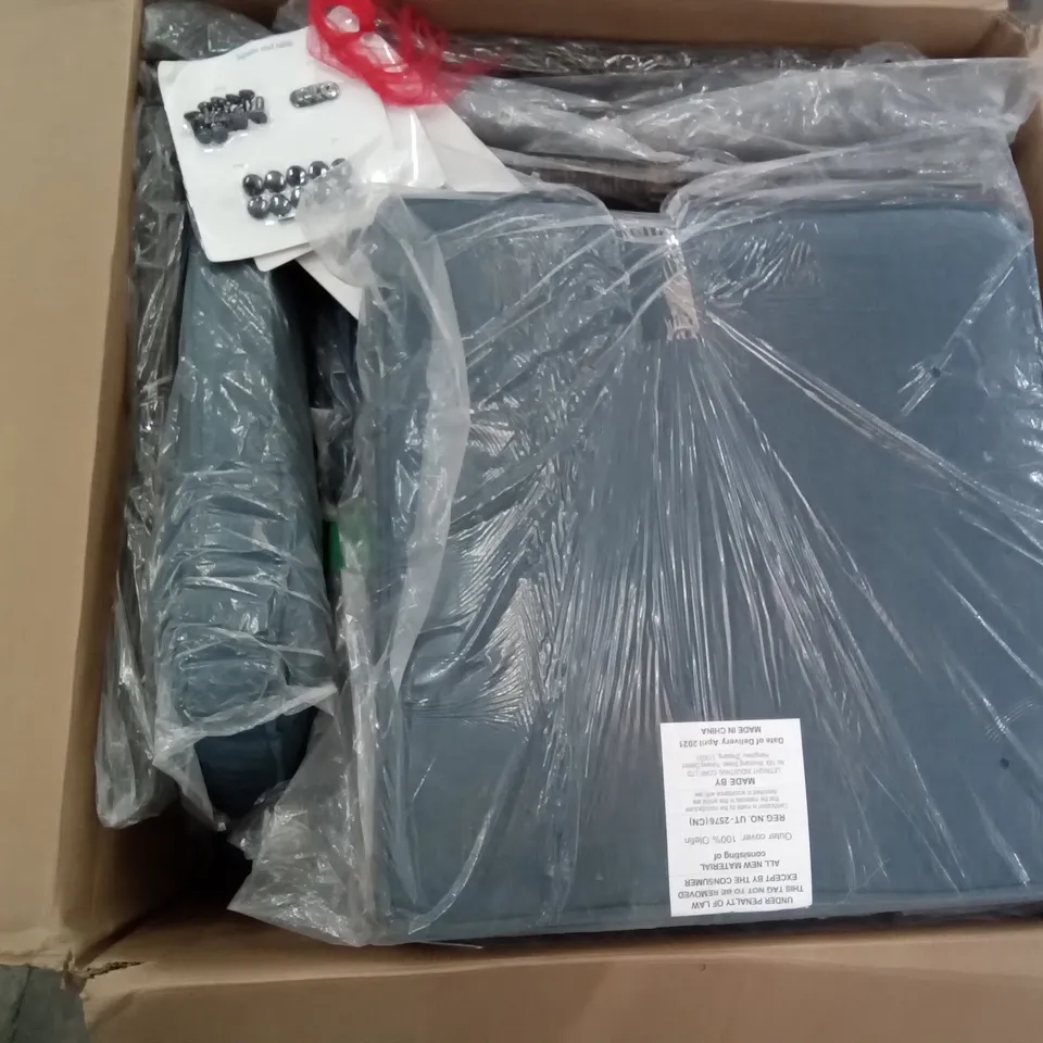 BOXED GRAND PATIO GARDEN FURNITURE BLUE CUSHION