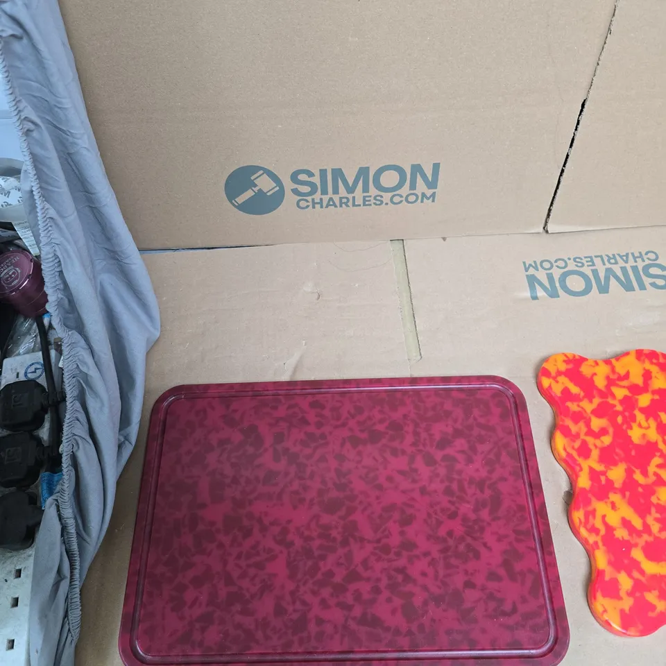 CHOPPING BOARDS SET – PINK MARBLE AND ORANGE SWIRL PLASTIC BOARDS