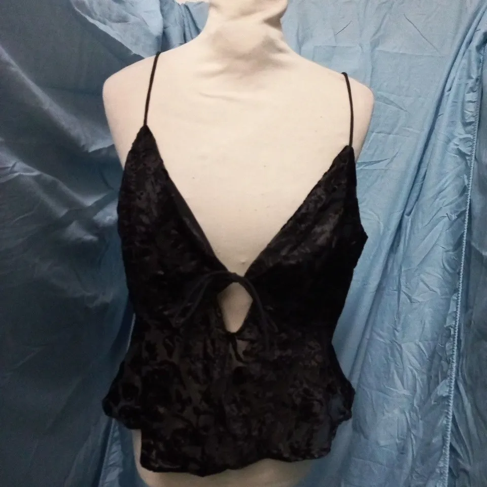 ABERCROMBIE & FITCH BLACK LACE CAMISOLE TOP SIZE L