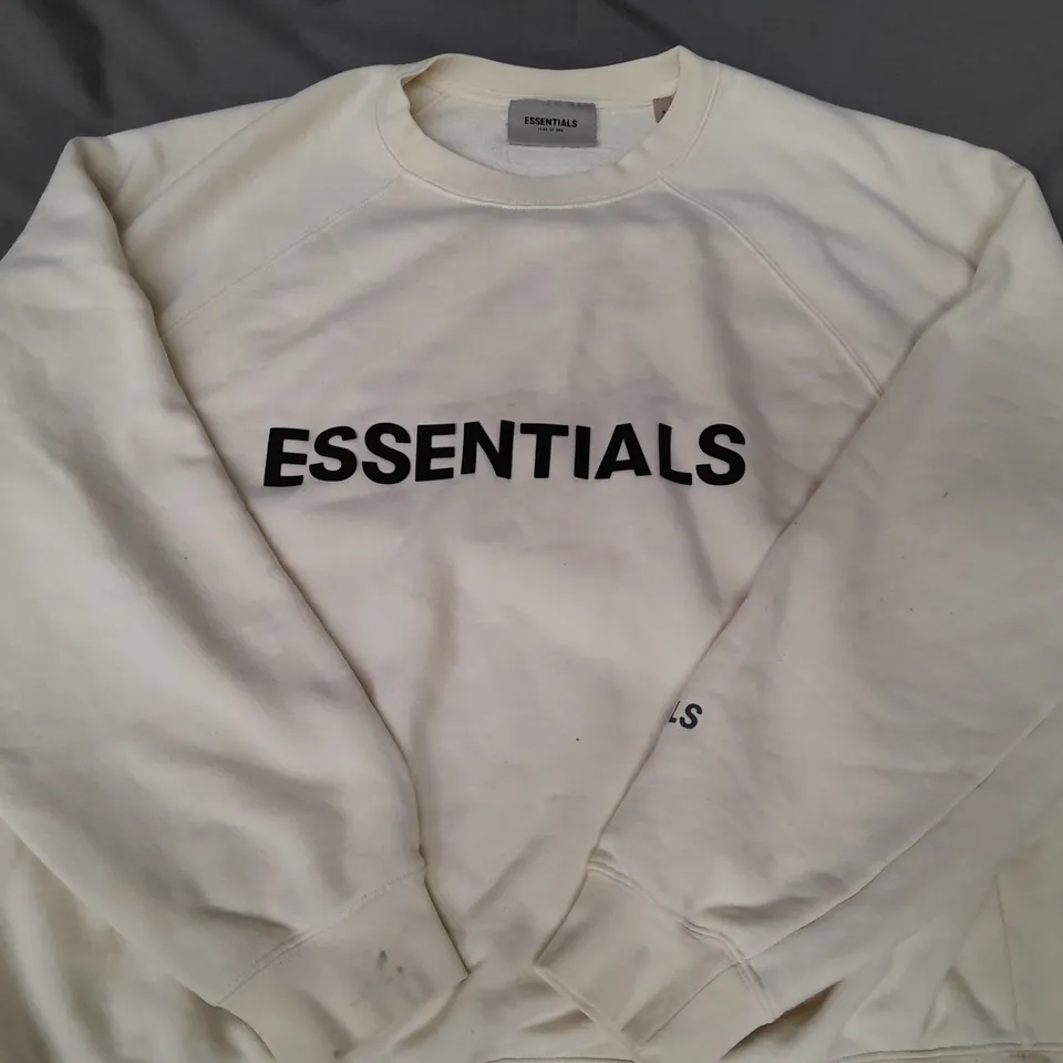 ESSENTIALS LONG SLEEVE JUMPER IN CREAM SIZE SMALL