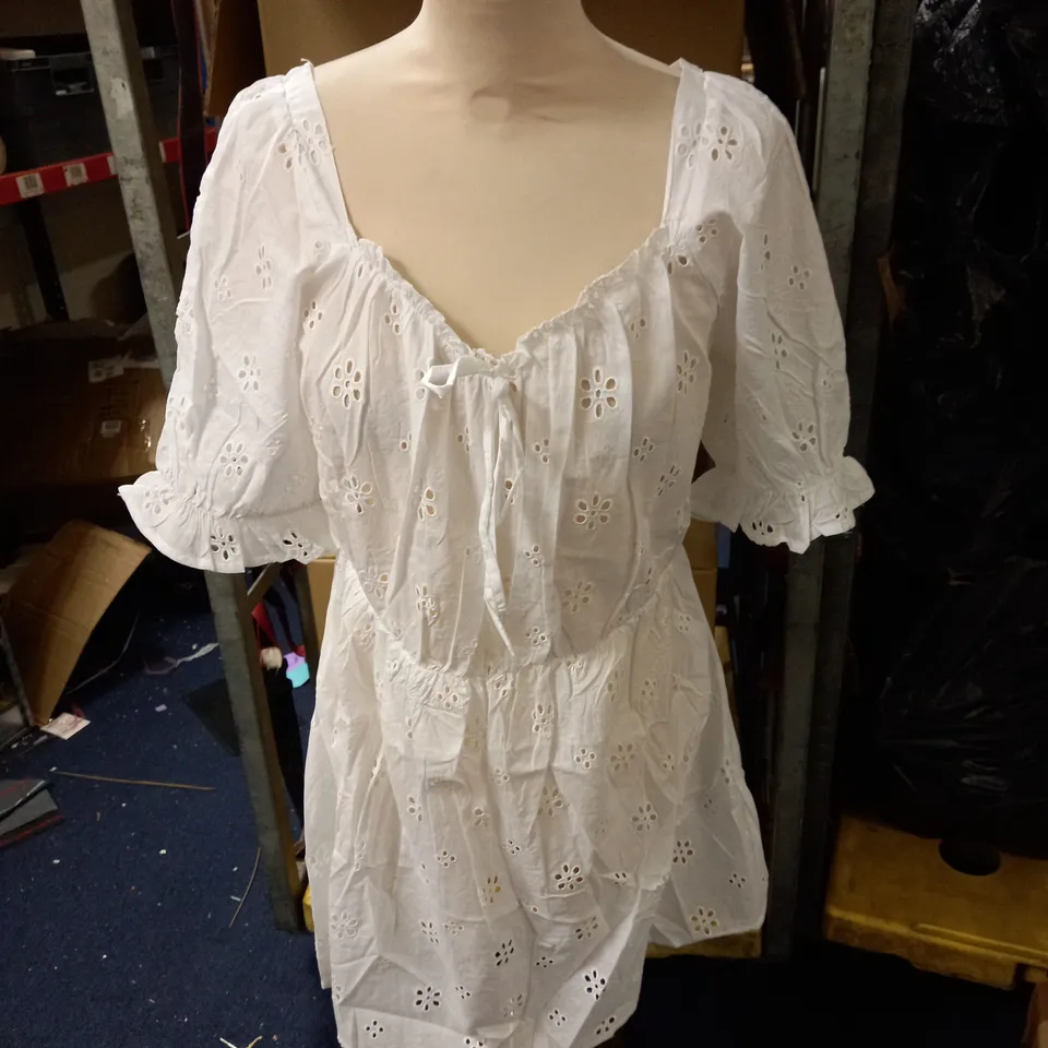 YOURS WHITE DRESS SIZE 14
