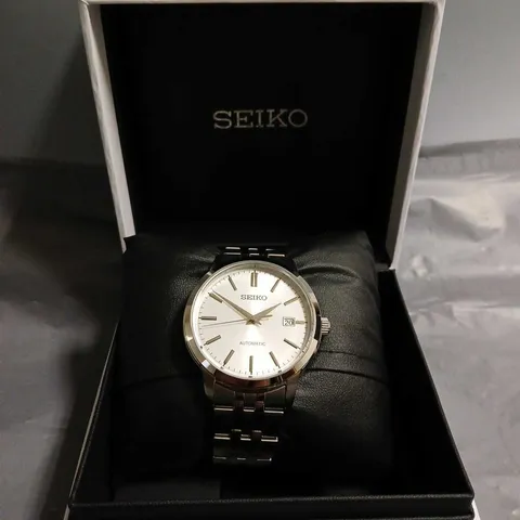 BOXED SEIKO STAINLESS STEEL WATCH