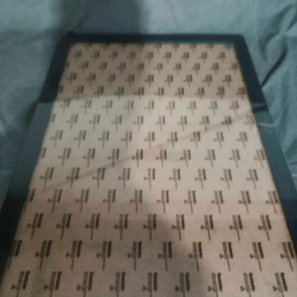 LARGE PICTURE FRAME IN BLACK 