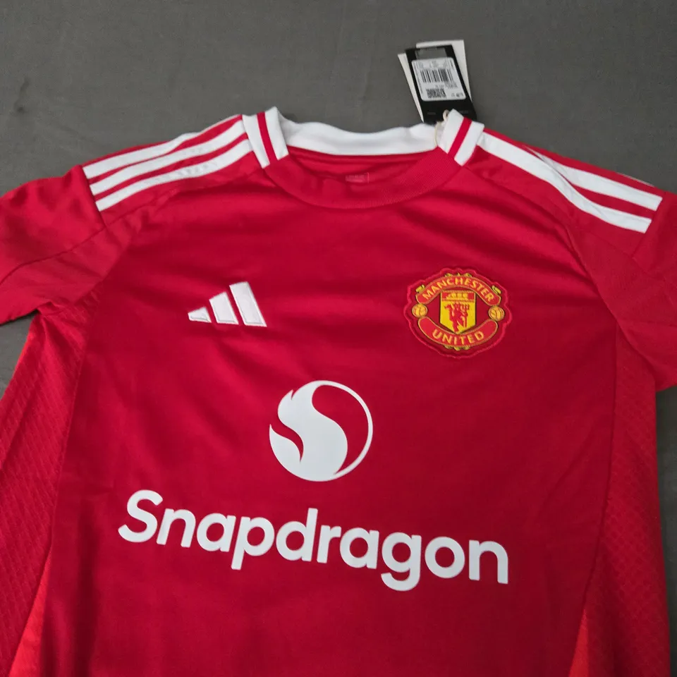 MANCHESTER UNITED FC HOME JERSEY WITH GARNACHO 17 SIZE XXS