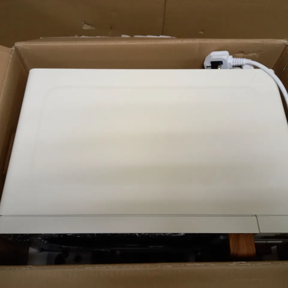 SWAN SM22036WHTN NORDIC DIGITAL MICROWAVE