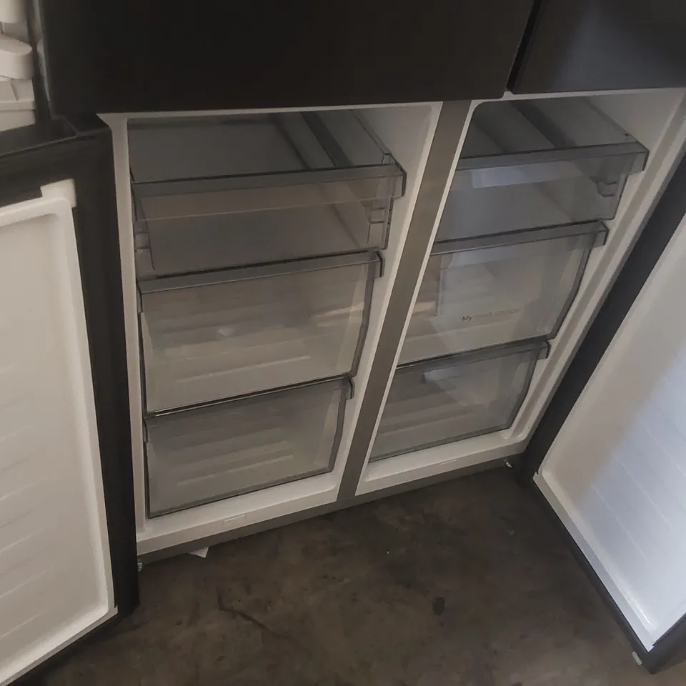 HISENSE RQ5P470SMFE AMERICAN STYLE FRIDGE FREEZER