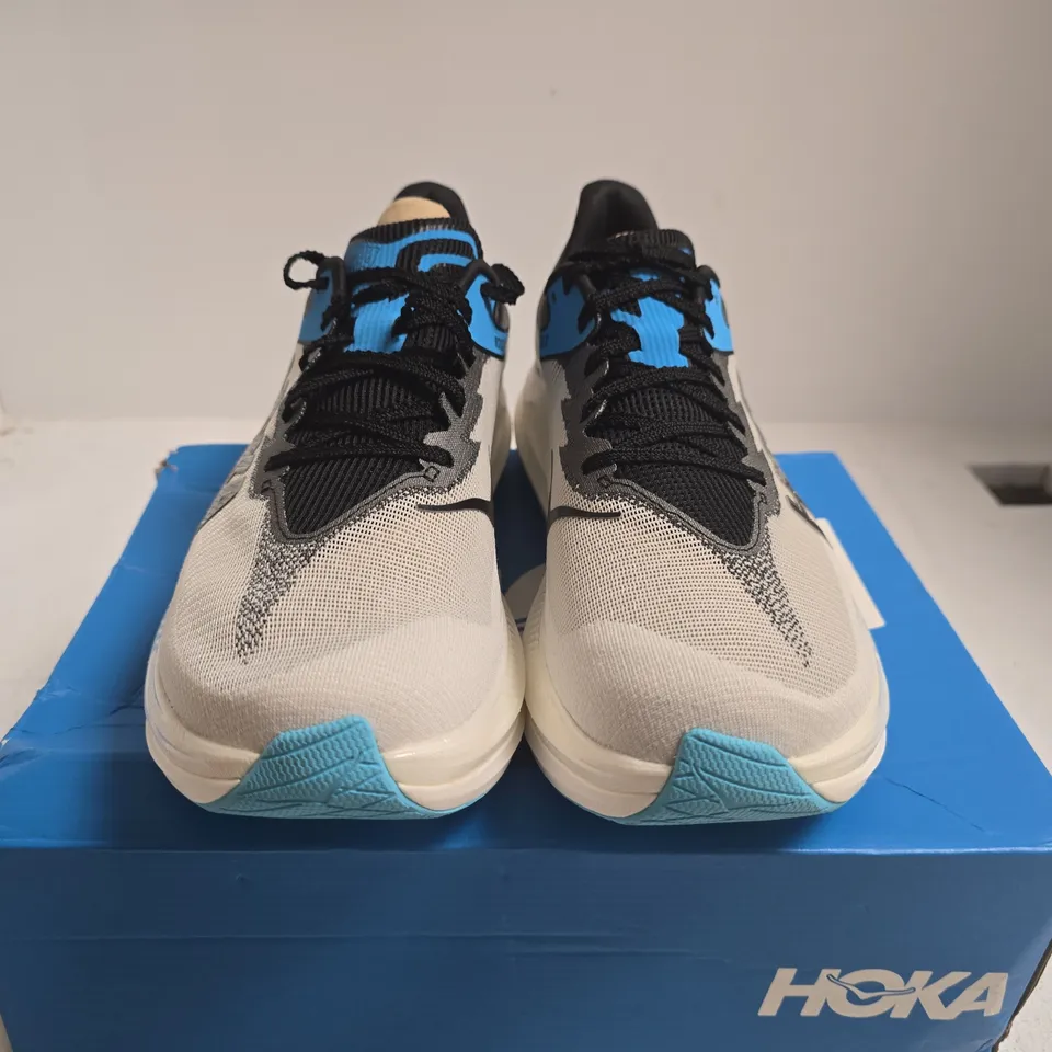 BOXED PAIROF HOKA U-ROCKET X3 RUNNING SHOES – UK 9