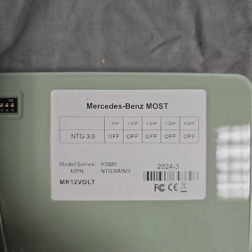 MR 12 VOLT P2000 MERCEDES-BENZ CAR PLAY INTERFACE 