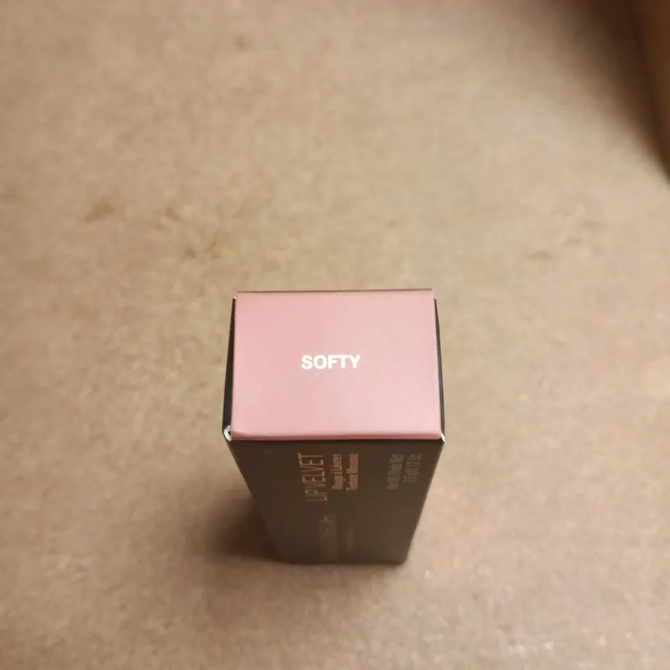ANASTASIA BEVERLY HILLS LIP VELVET – SOFTY, 3.5G