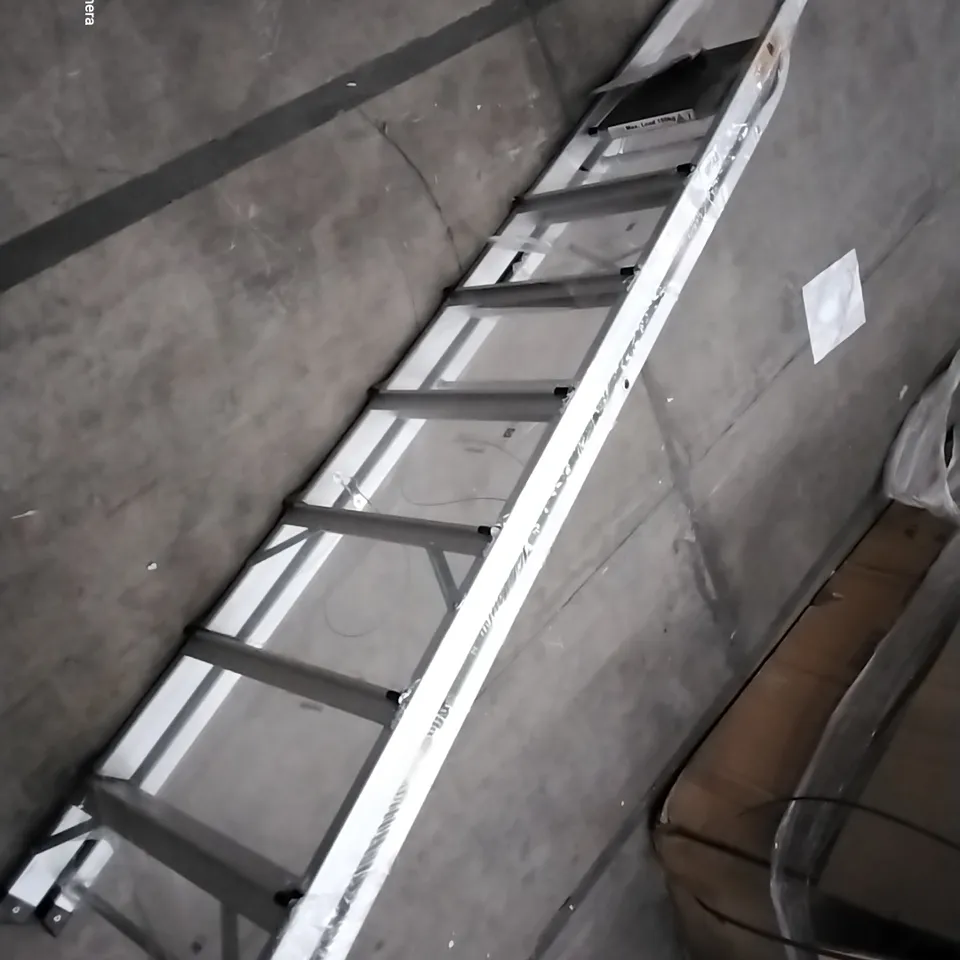 RHINO ALUMINIUM 7 TREAD STEPLADDER