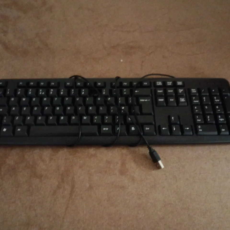 8 ASSORTED BLACK WIRED KEYBOARDS