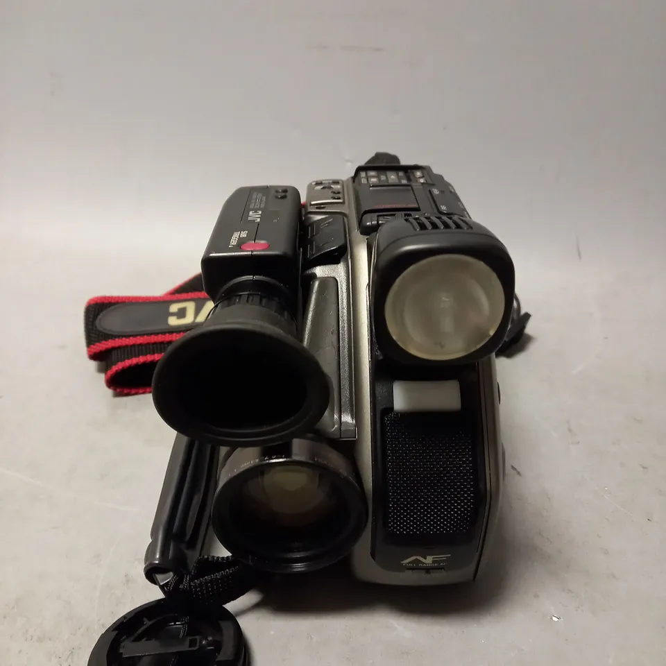 JVC GR-AX10 COMPACT VIDEO MOVIE CAMCORDER 