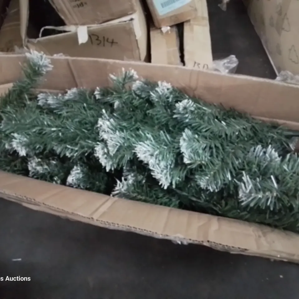 BOXED DELUXE 180cm FROSTED WRAP TREE