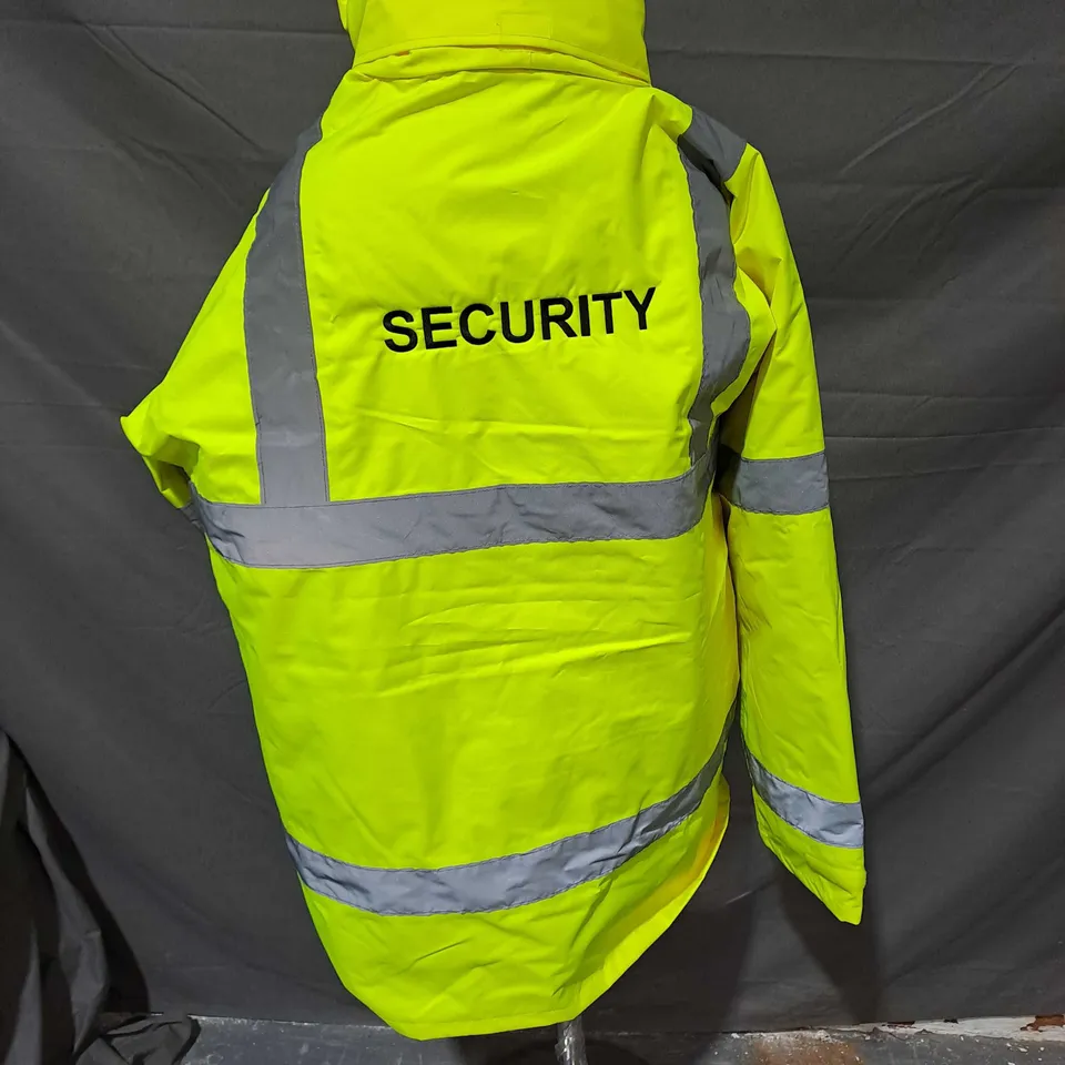 PORTWEST HI-VIS TRAFFIC JACKET IN YELLOW - MEDIUM