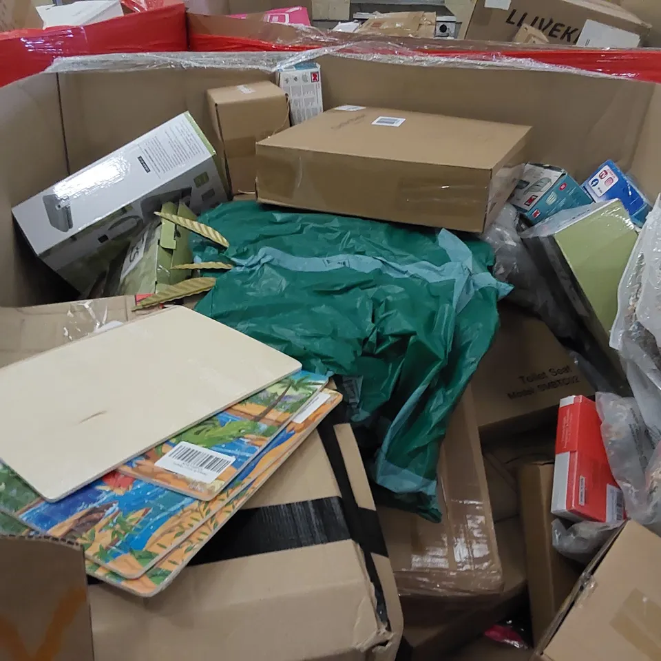 PALLET OF ASSORTED ITEMS INCLUDING: WATER DISTILLER, CHILDREN'S JIGSAW, EASTER EGG HUNT KIT, WOMEN'S CLOTHING, UMBRELLA, TURKISH DELIGHT, GOURMET HOT SAUCE SET