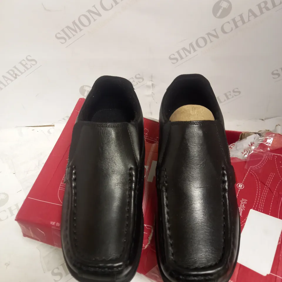 KICKERS FRAGMA SLIP ON LEATHER SHOE EU31
