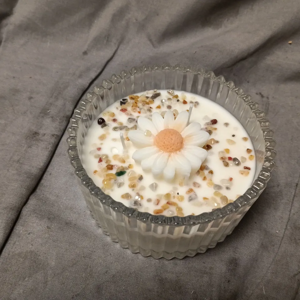 BOXED KIMBLE HOME DAISY FIELDS CANDLE (170G)