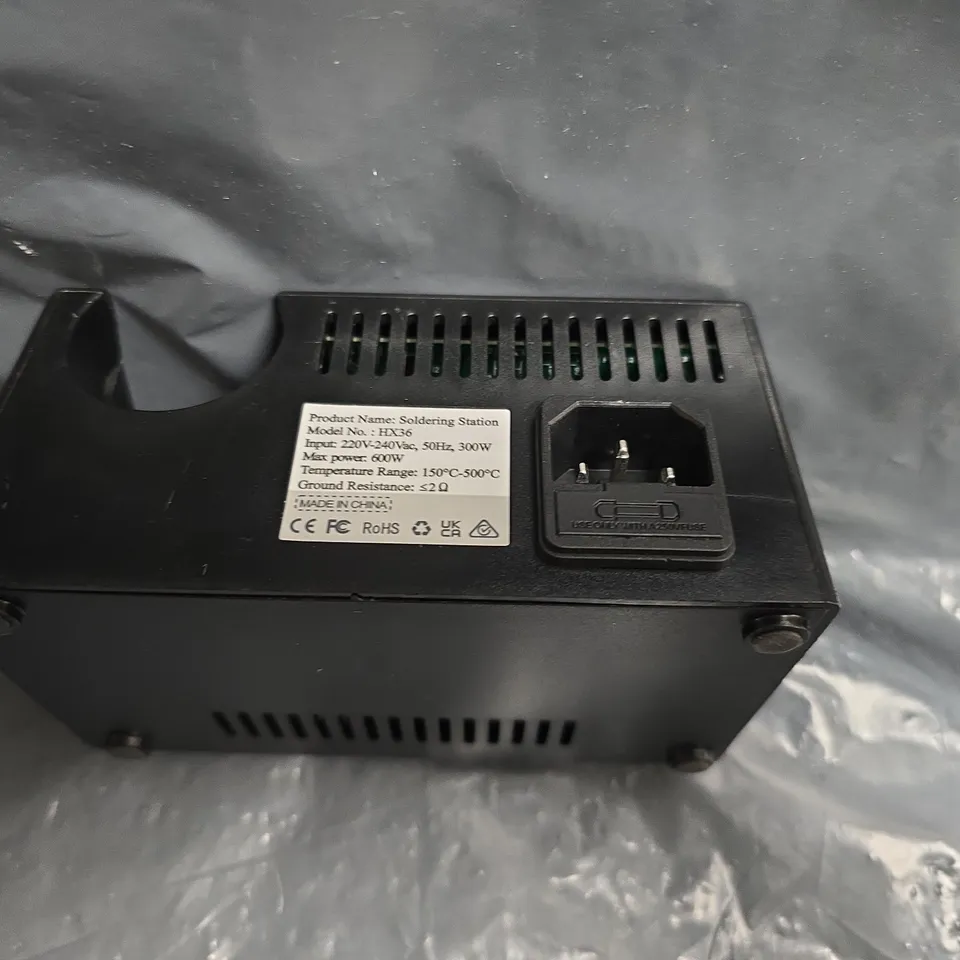 HK36 SOLDERING STATION