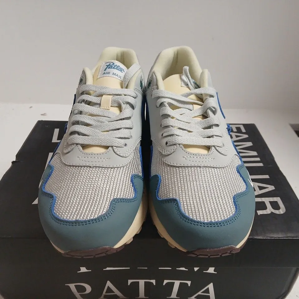 BOXED PAIR OF PATTA X NIKE AIR MAX 1 SNEAKERS – GREY/TEAL, UK 9.5