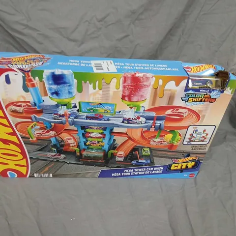 HOT WHEELS COLOR SHIFTERS MEGA TOUR STATION TRACK SET