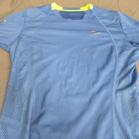 ADIDAS CASUAL RUNNING SHIRT SIZE UNSPECIFIED