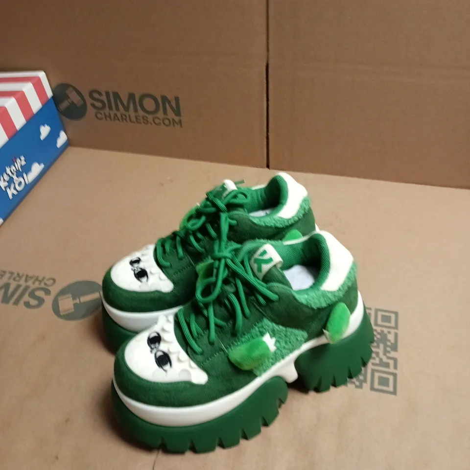 BEANZILLA PLATFORM TRAINERS – GREEN (UK3) + KETNIPZ KOI BOX –