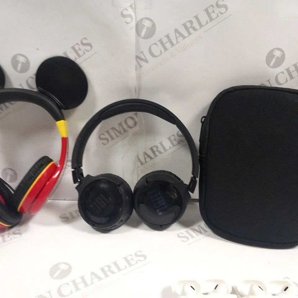 5 PAIRS OF ASSORTED HEADPHONES