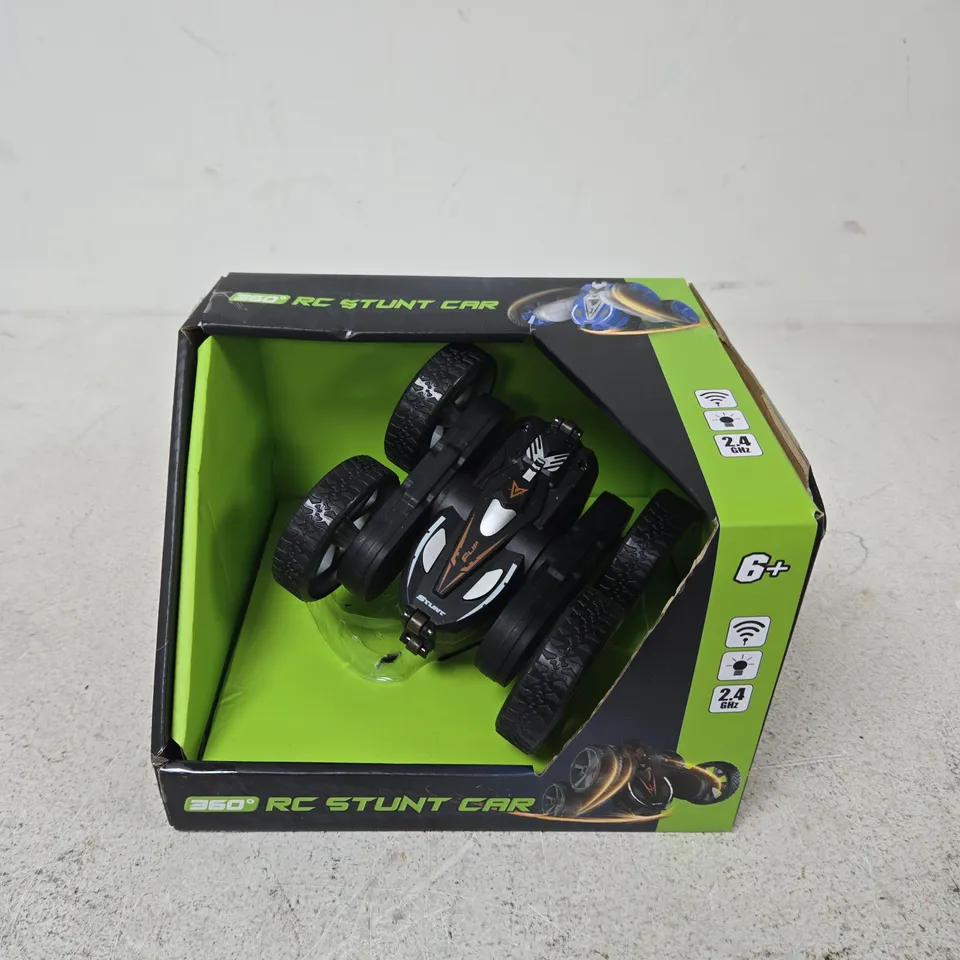 360° RC STUNT CAR