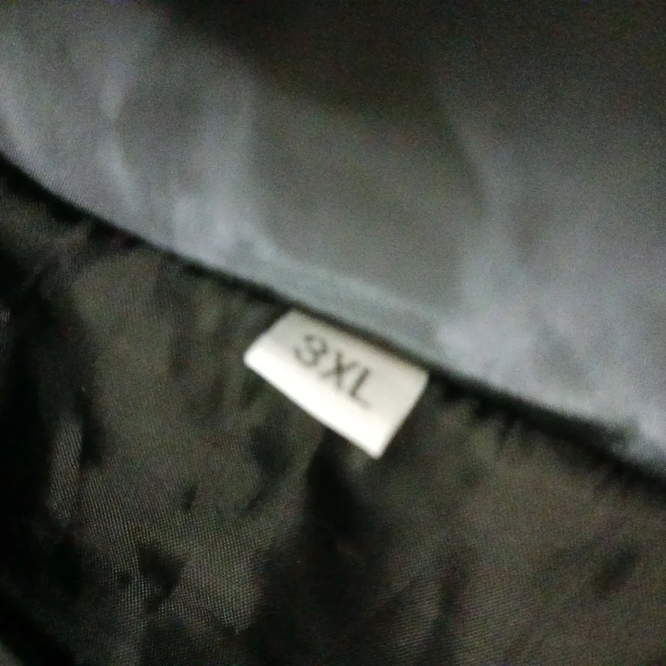BLACK QUILTED HOODED COAT SIZE 3XL
