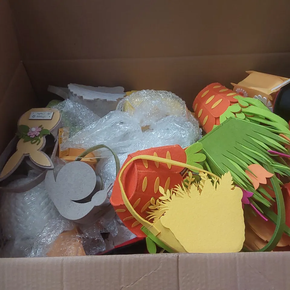PALLET CONTAINING A VERY LARGE QUANTITY OF ASSORTED EASTER PRODUCTS