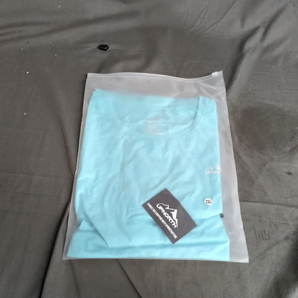 UP NORTH T‑SHIRT – SIZE 2XL – LIGHT BLUE