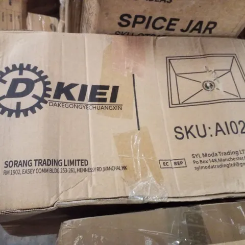 BOXED D KIEI STAINLESS STEEL SINK - SILVER