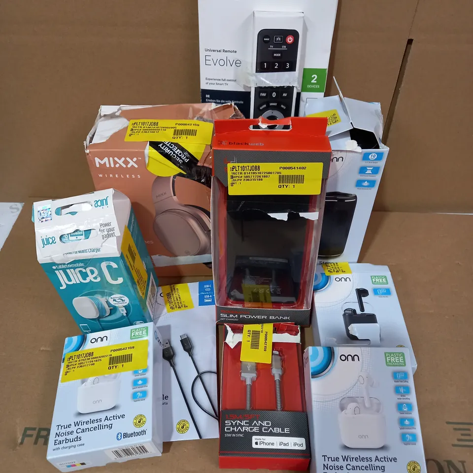 LOT OF APPROX. 10 X ITEMS TO INCLUDE BLACKWEB PORTABLE CHARGER POWER BANK, MIXX RX1 WIRELESS HEADPHONES, ONN PORTABLE BLUETOOTH SPEAKER, ETC.