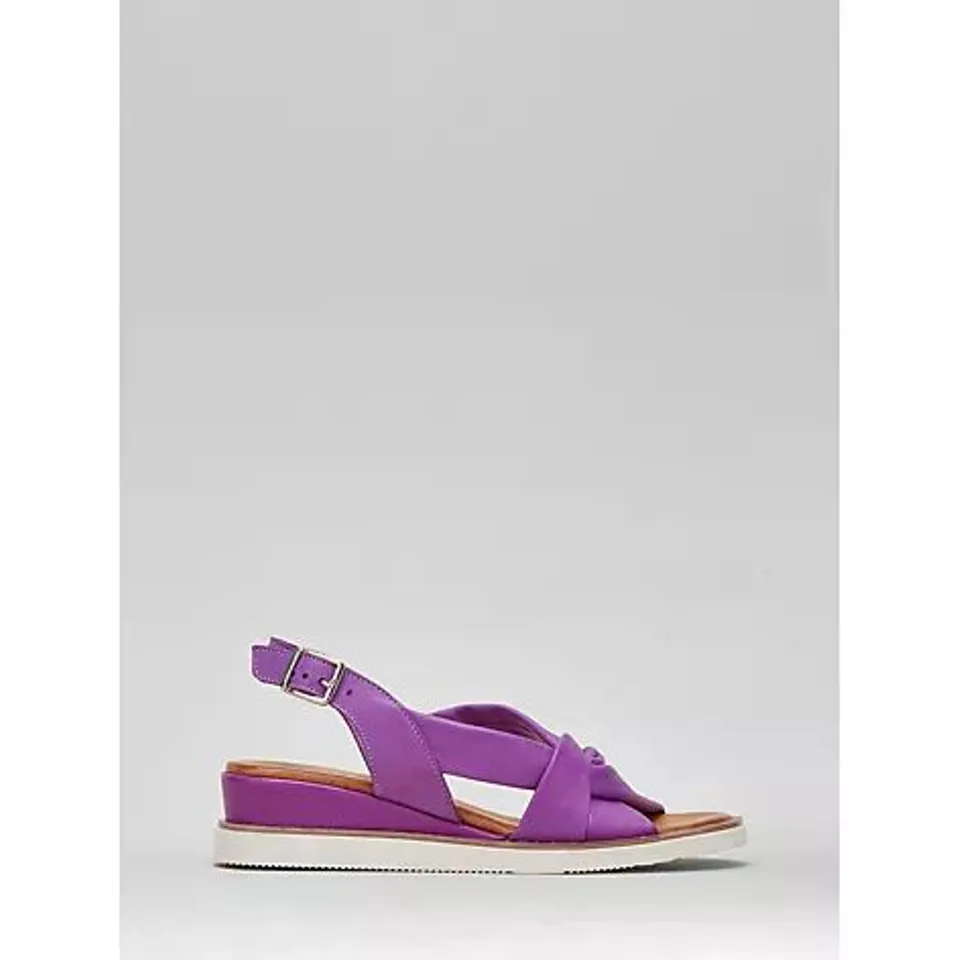 MODA IN PELLE OLANNA SANDAL IN PURPLE SIZE 7 