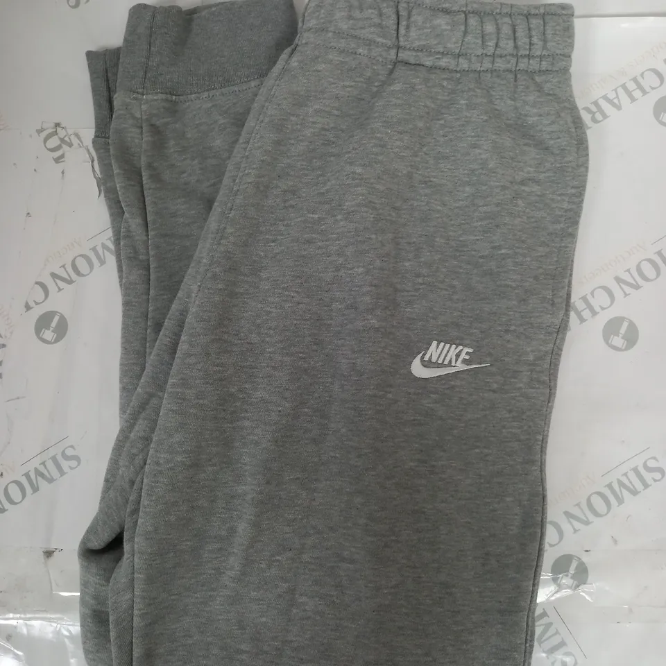NIKE LOGO ELASTICATED JOGGERS IN GREY SIZE M