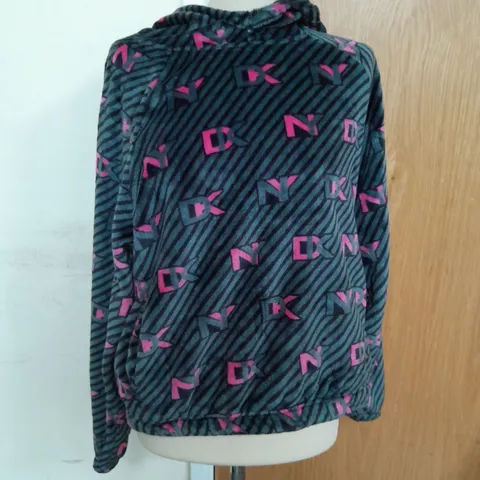DKNY SOFT FLEECE HOODED LOUNGE SET IN BLACK AND PINK SIZE L