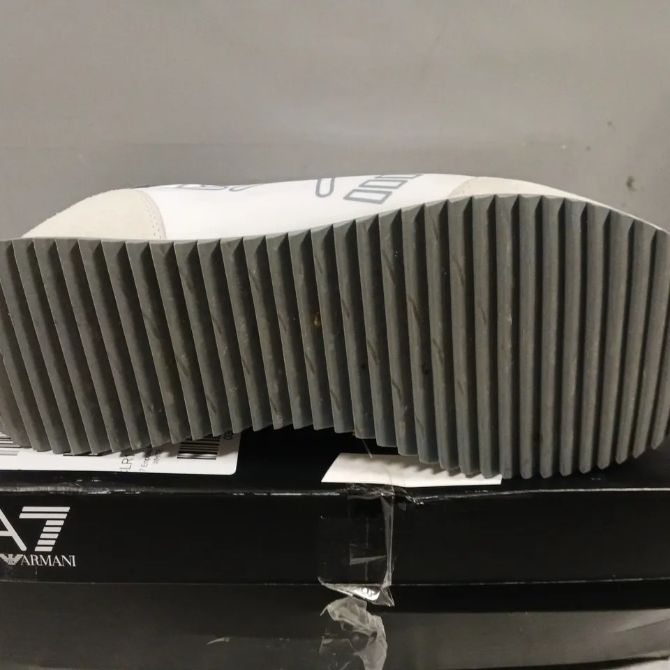 BOXED EA7 BLACK & WHITE VINTAGE TRAINERS - SIZE 8
