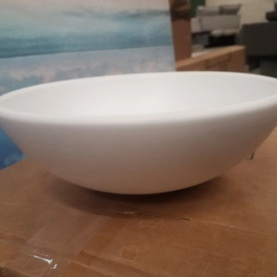 BOXED ROUND SINK BOWL - WHITE