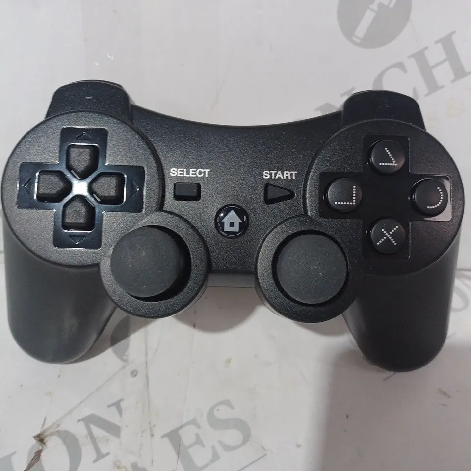 BOXED DISWOE LT-P302 WIRELESS CONTROLLER COMPATIBLE WITH PLAYSTATION IN BLACK