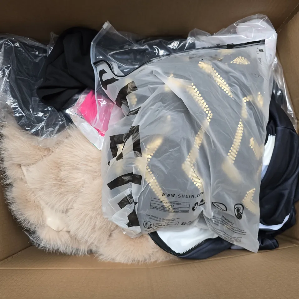 APPROXIMATELY 25 ASSORTED CLOTHING ITEMS IN VARIOUS SIZES, STYLES & COLOURS TO INCLUDE BRANDS SUCH AS SHEIN, TOTES, MISS ROSIER, ETC - COLLECTION ONLY