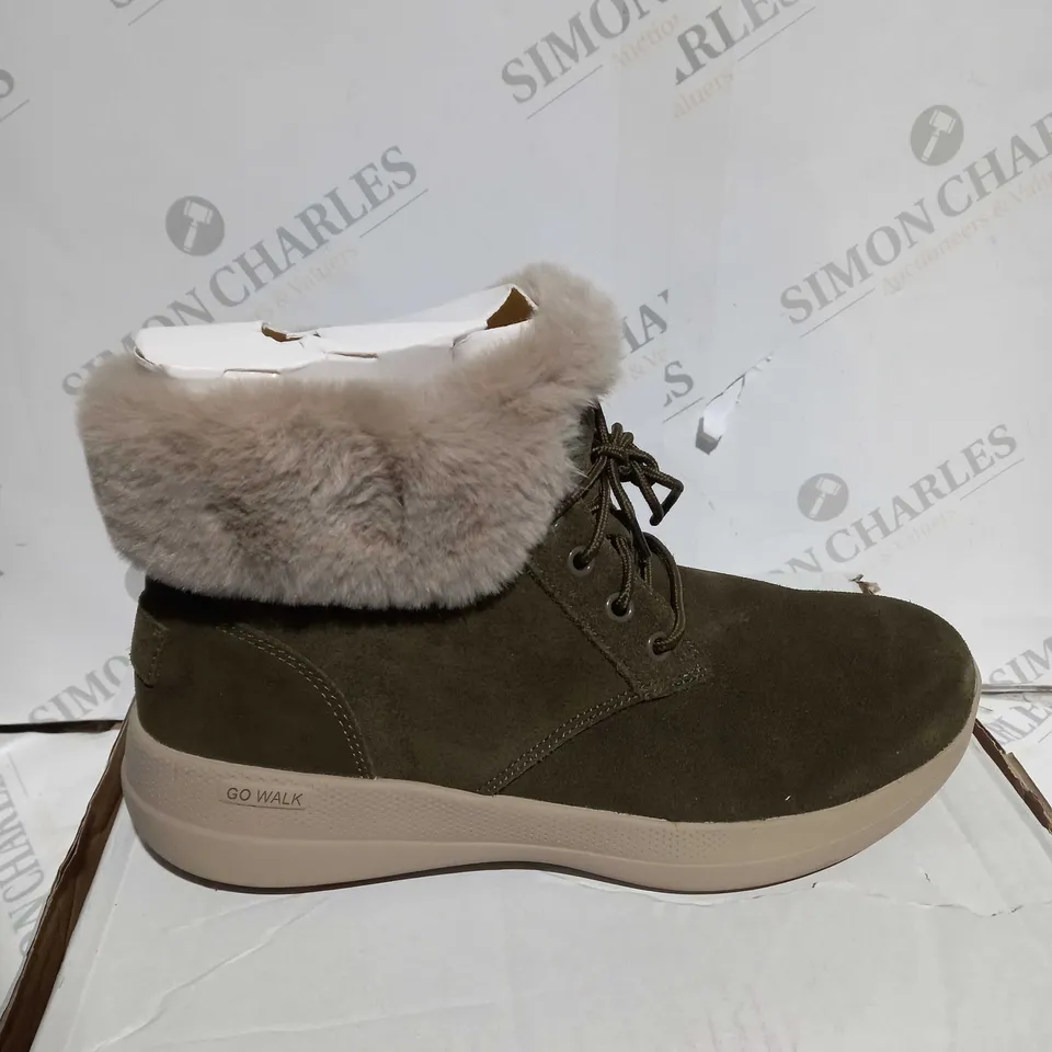 BOXED SKECHERS GO WALK STABILITY SUEDE BOOTS, OLIVE - SIZE 5 