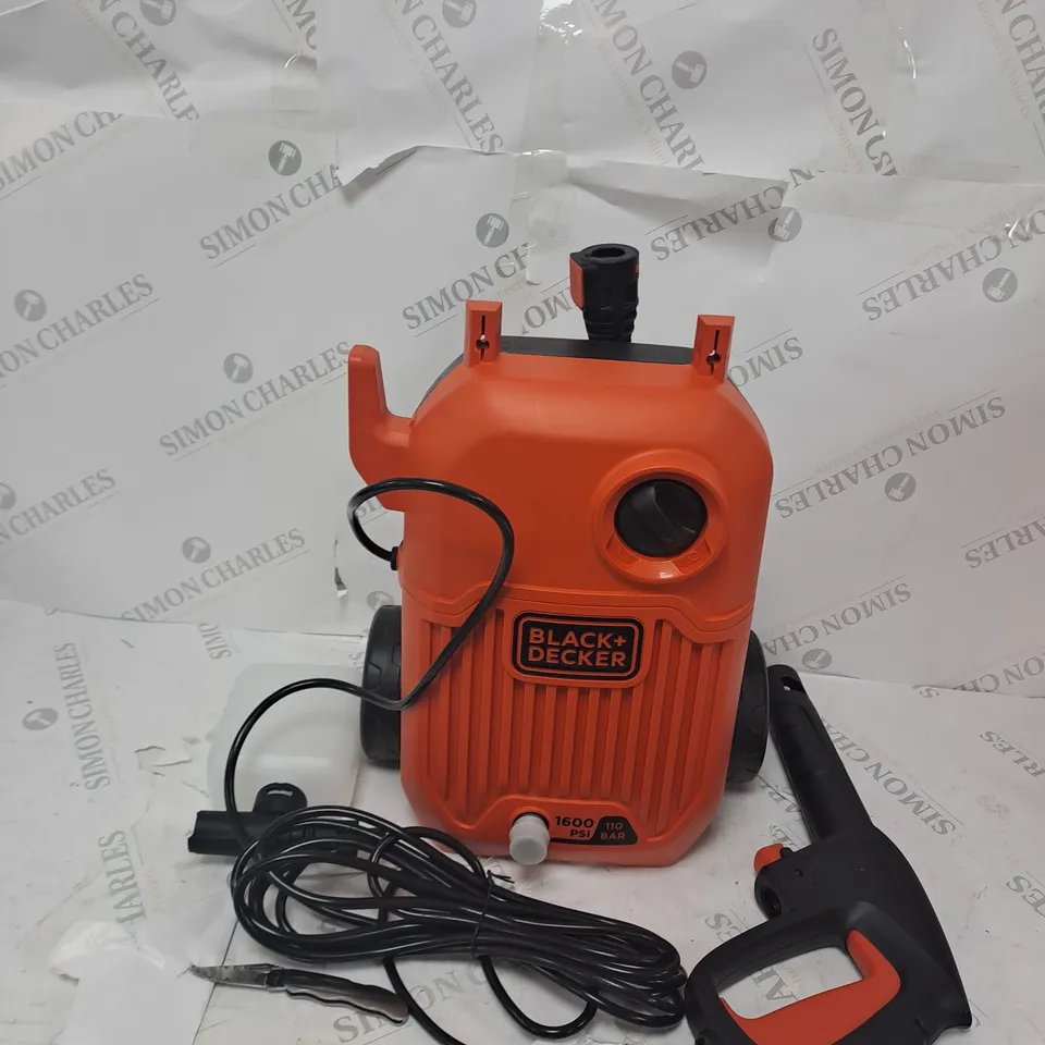 BLACK+DECKER CORDED PRESSURE PUMP 