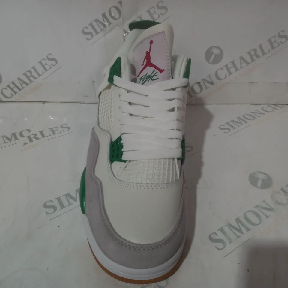 BOXED PAIR OF NIKE AIR JORDAN SB SHOES IN OFF WHITE/GREEN UK SIZE 6